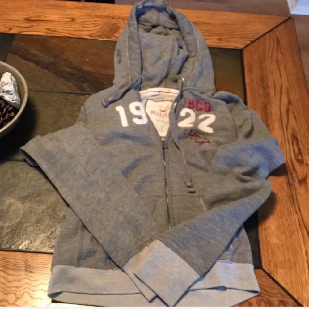 Bundle of two Zip Ups